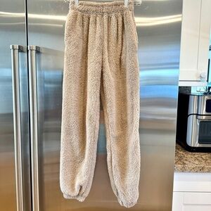 Kyoyo Like NEW Sherpa Fleece Carmel Tan Sweatpants Fluffy Pants Super Soft